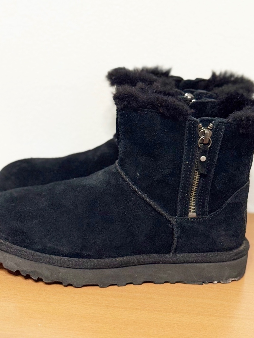 UGG Classic Mini Double Zip Snow/Winter Boots Black US 5 / EU 36 / UK 3